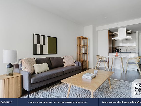 4th image of 450 W 42nd St APT 22P