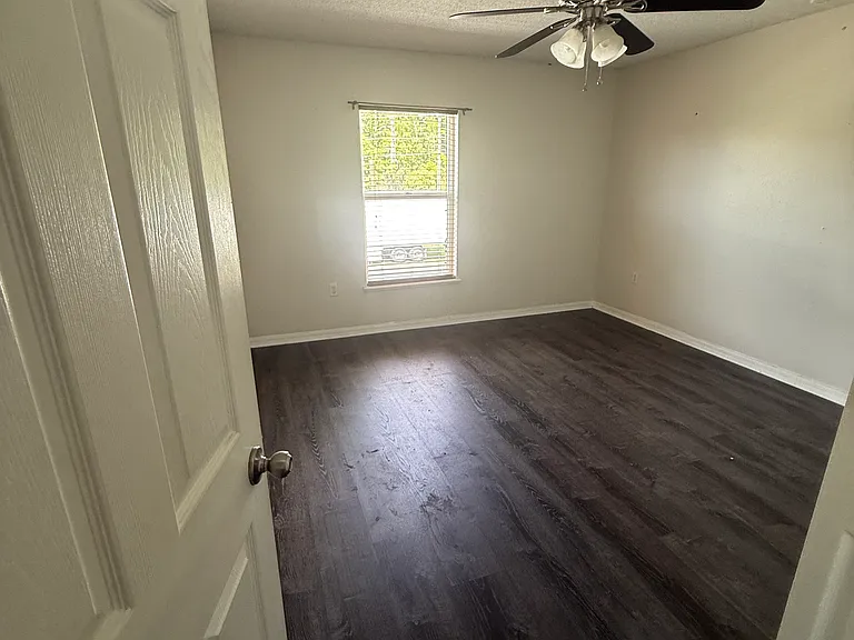 503 Nogales Ct — Photo 6