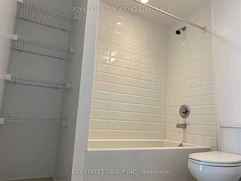 203 College St #1706 — Photo 6