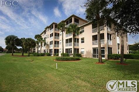Rear View overlooking 1st hole of Sabal golf course.