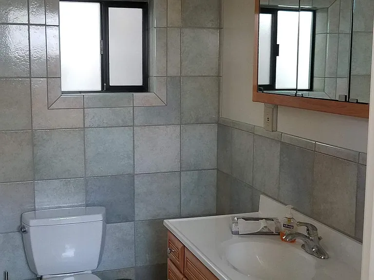 102 E Standley St — Photo 6