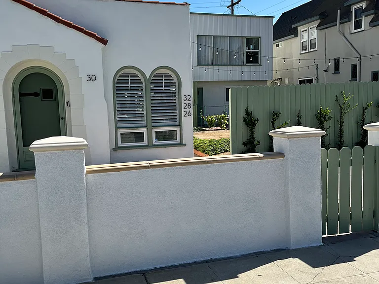 26 Corona Ave #26 — Photo 2