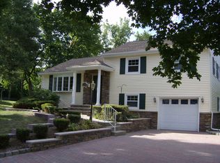 258 Drew Ave, Paramus, NJ 07652