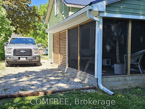 4th image of 515 Tyson St