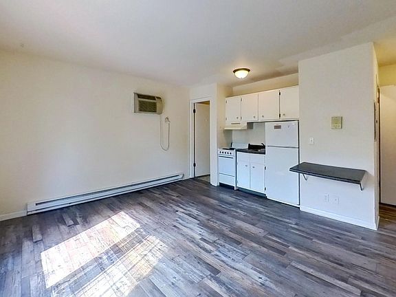 2nd image of 134 E Johnson St APT 301