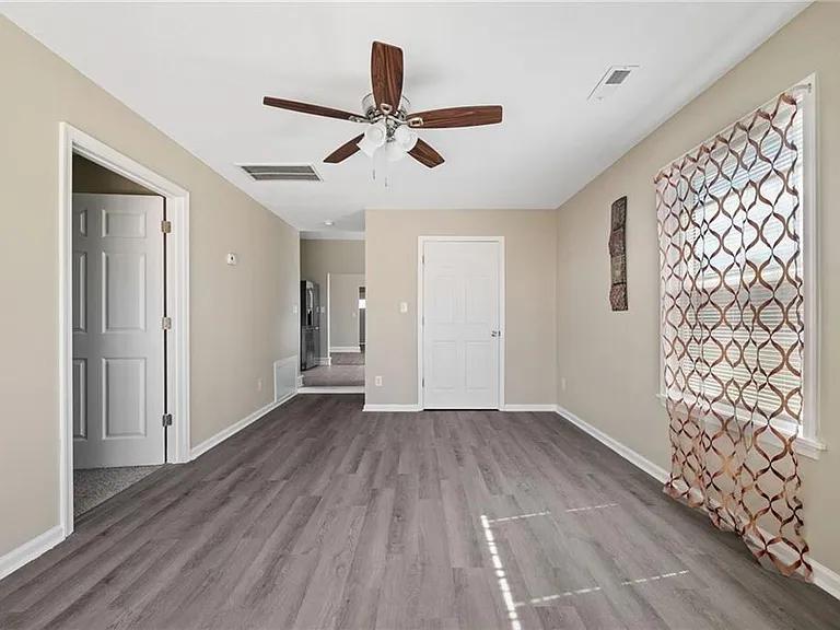 413 Highland Ave — Photo 9