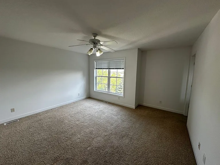 5793 Mount Curve Blvd — Photo 14