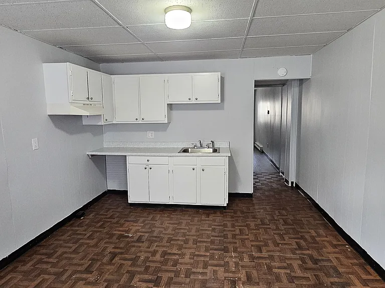 2042 Main St #3 — Photo 5