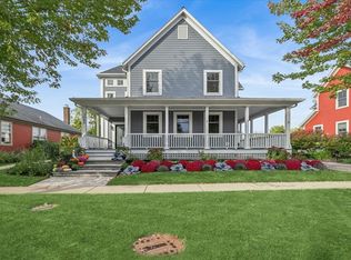 1023 Harris Rd, Grayslake, IL 60030