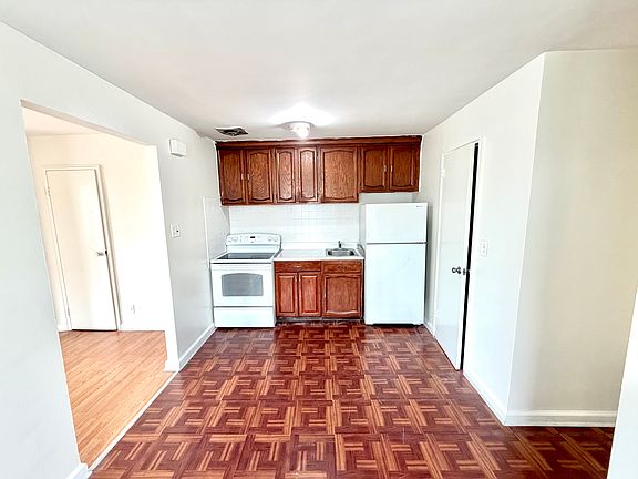 4th image of 8171 Castor Ave Floor 2