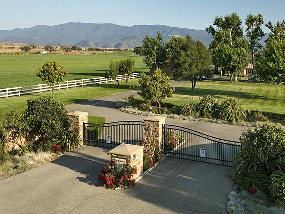 2nd image of 3720 Baseline Ave