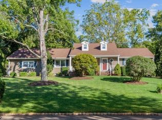 106 Winding Way, Stirling, NJ 07980