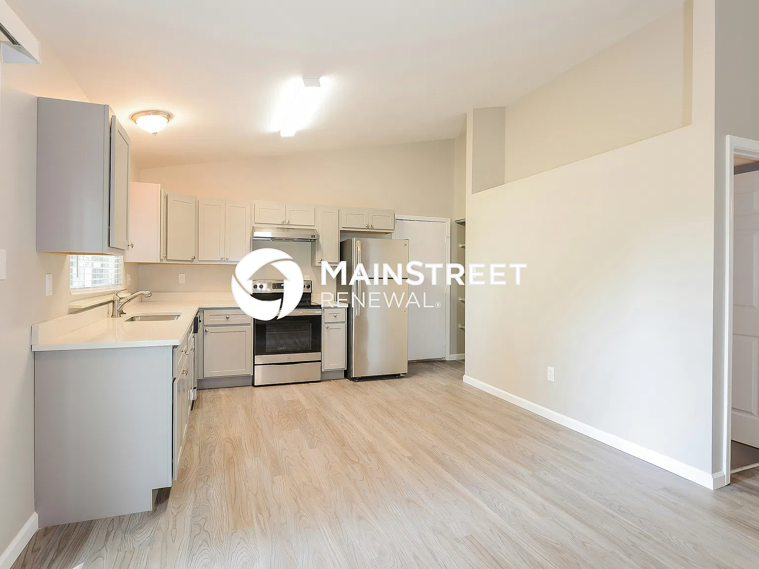 1107 Spencer Rd — Photo 3
