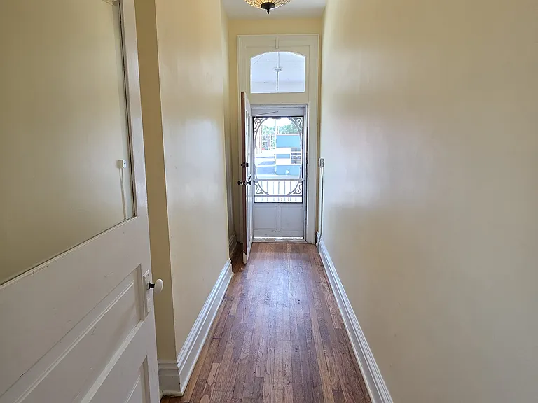 1211 Jules St #1/2 — Photo 4