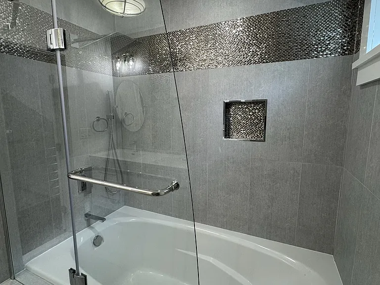 2nd Floor Bathroom