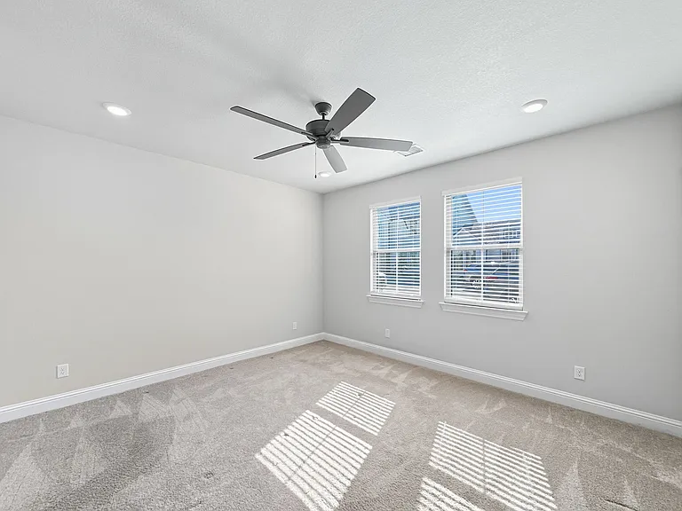 9525 Thorncrown Ln — Photo 12