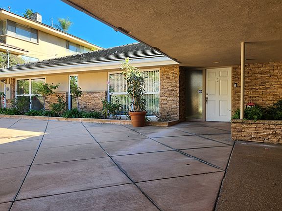 4th image of 2034 Vista Ave