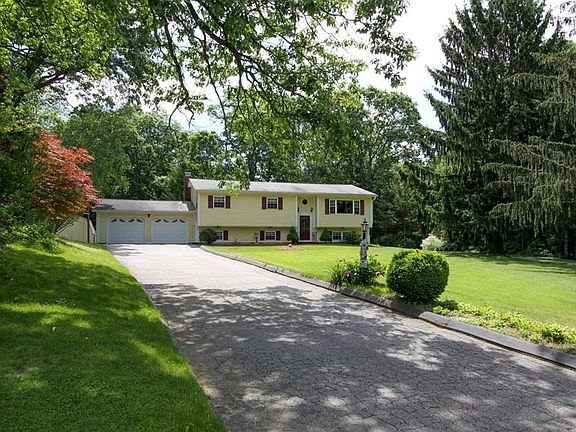2nd image of 24 Fairway Dr