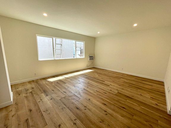 4th image of 1451 Armacost Ave APT 7