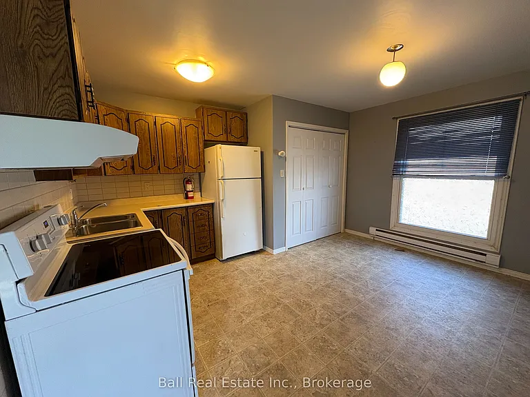 44 Anne St #5 — Photo 5