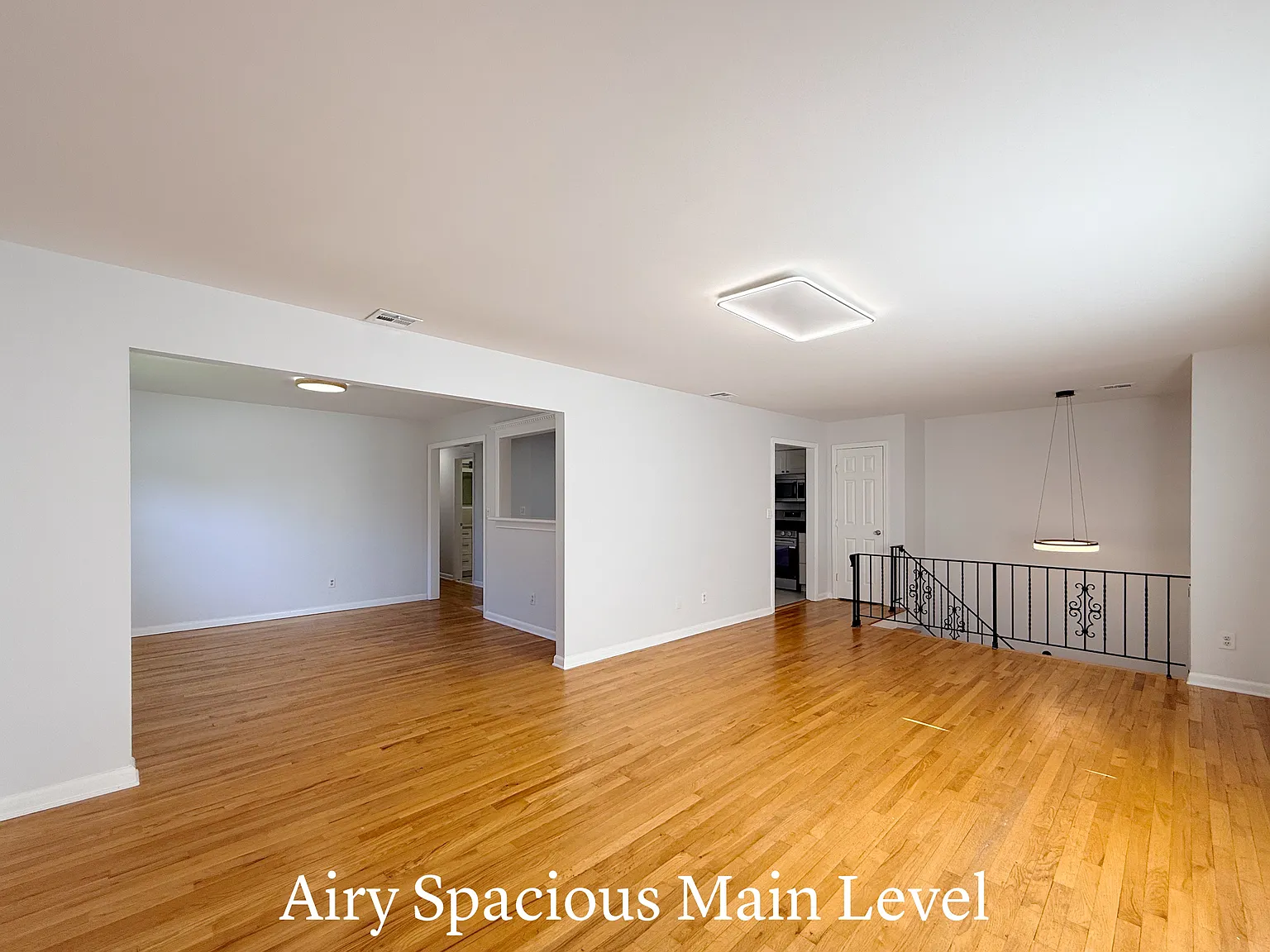 4 bed, 2233 sqft, $4,800 — Photo 2