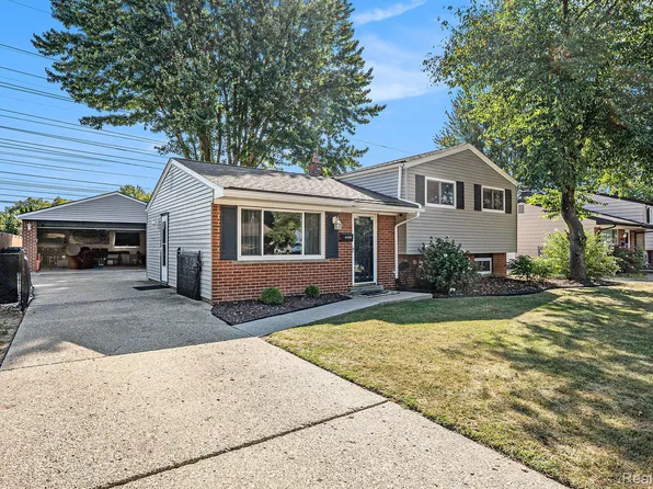 41222 Paign Dr, Sterling Heights, MI 48313