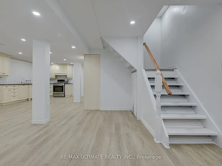 5 Bayswater Ave — Photo 20