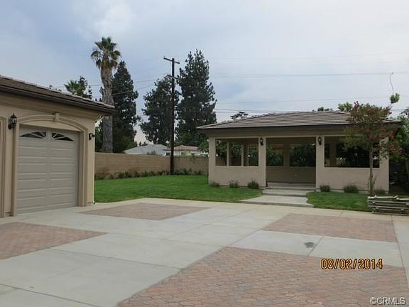 3rd image of 9089 Olive St