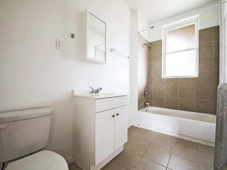 5758-60 S Wabash Ave #22-24 — Photo 4