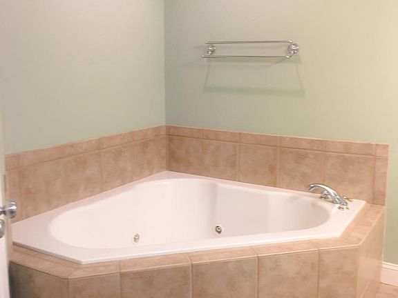 3rd image of 4236 A Brook Creek Ln