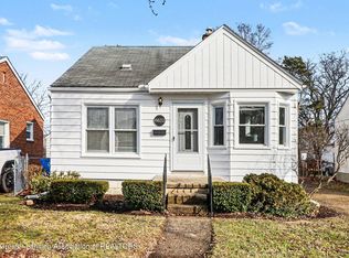 6622 Dolphin St, Dearborn Heights, MI