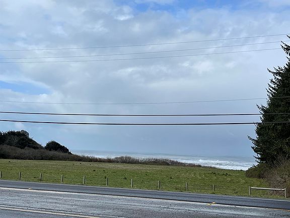 2nd image of 13815 Us Highway 101 N