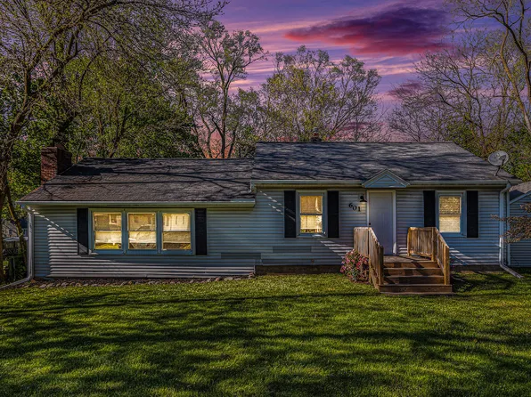 601 Vaucelles St, Portage, MI 49002