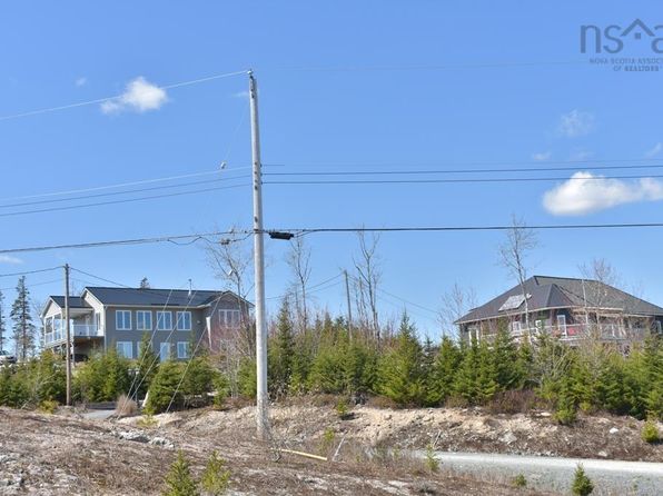 217 Toni Ave, Halifax, NS B3Z 1X4