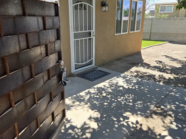 2109 Chelwood Park Blvd NE #D, Albuquerque, NM 87112