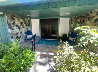 10 Ridge View Dr, Atherton, CA 94027