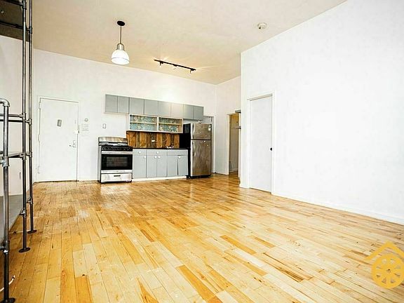 4th image of 79 Central Ave #1C