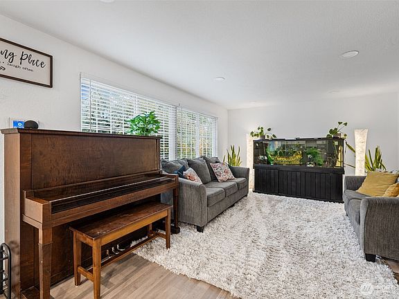 4th image of 1702 S Mason Avenue