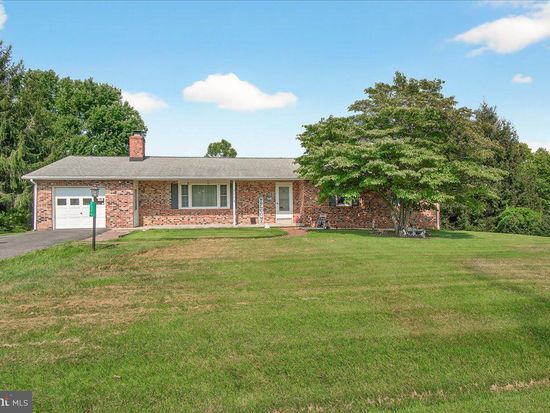 7379 Freestate Dr, Middletown, MD 21769