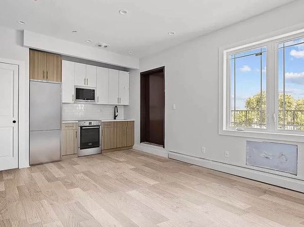 2057 Strauss St #PENTHOUSE F