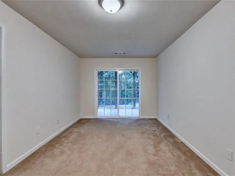 1641 Tailmore Ln — Photo 30