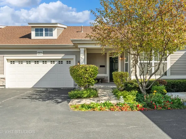 2813 Normandy Cir, Naperville, IL 60564