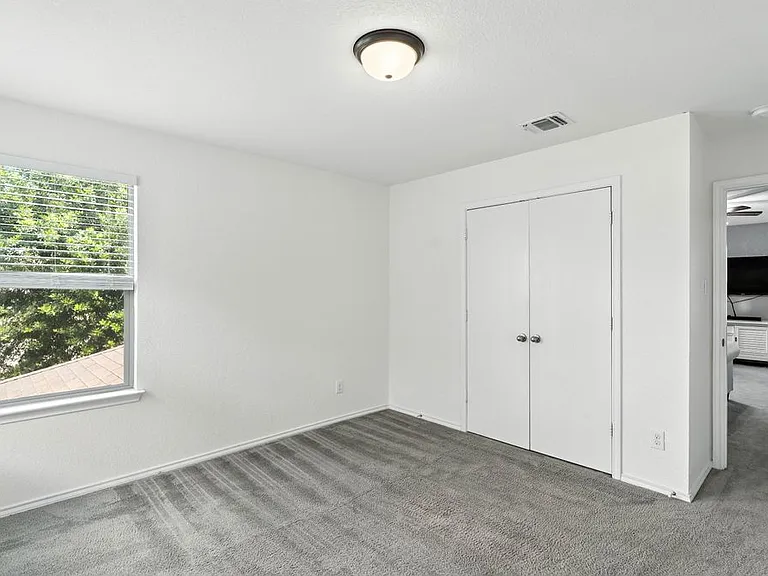 208 Gatewood Clf — Photo 31
