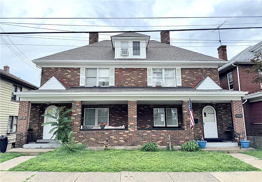 121 E Virginia Ave photo 1