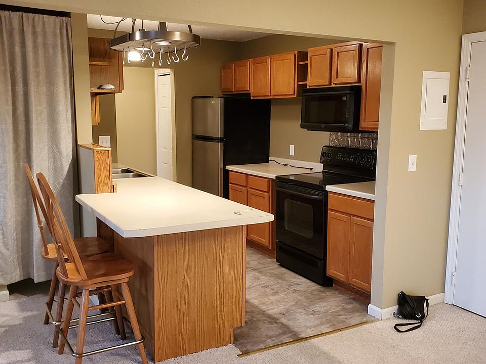2nd image of 201 W Fisher Ave APT 33