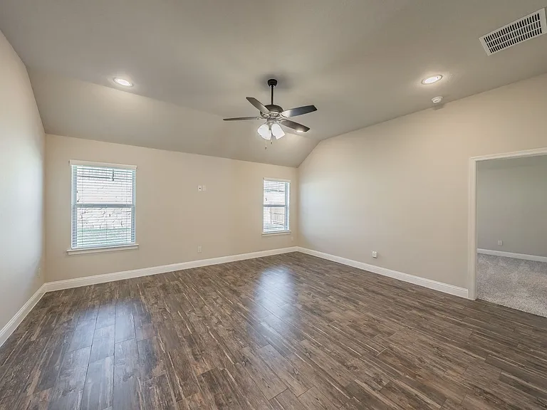 1625 Town Creek Cir — Photo 36