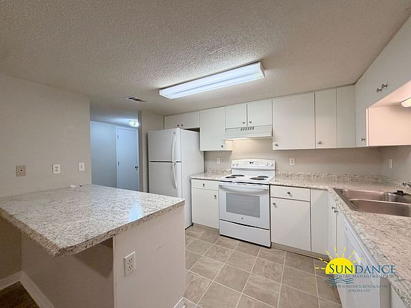 5th image of 360 Schneider Dr Unit 6