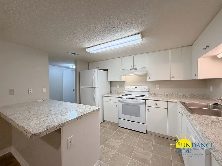 360 Schneider Dr #6 — Photo 5