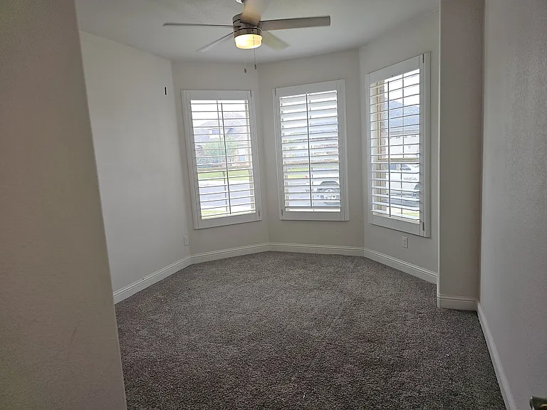 1520 Overshine Ln — Photo 7