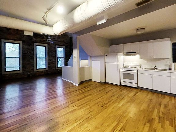 2nd image of 2052 W Webster Ave #Wb-2s